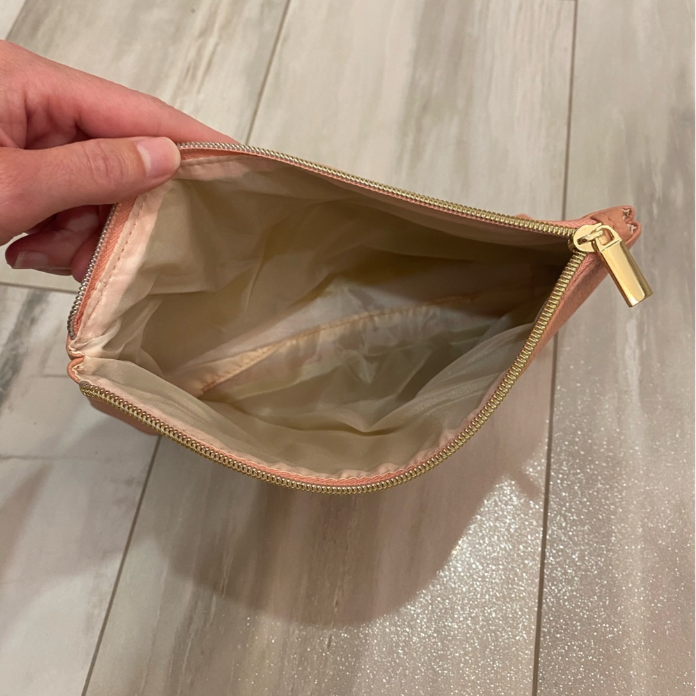TRI Pollar Cosmetic Bag - Picture 6 of 6